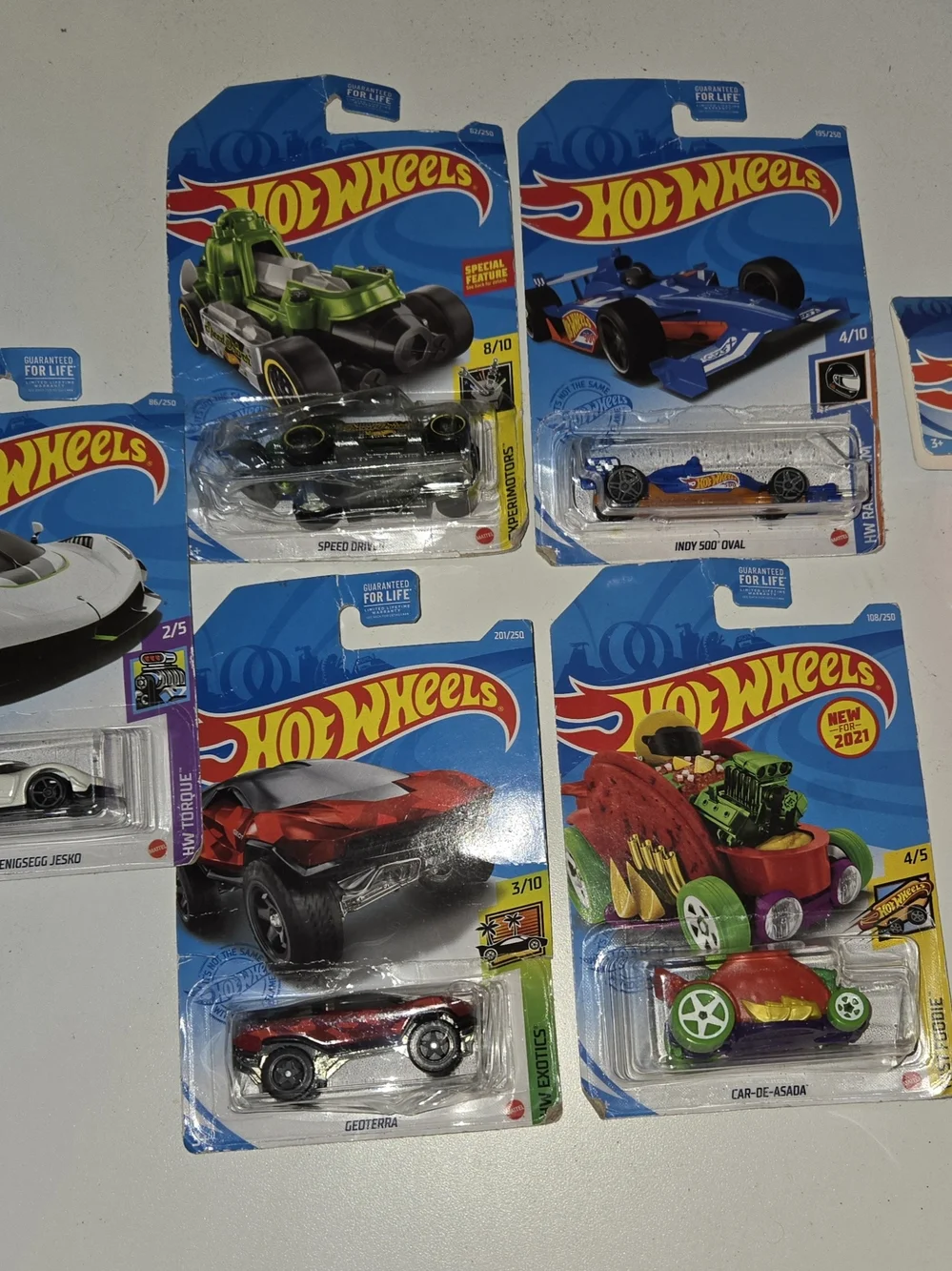 Hot Wheels Cars - Bundle 5 Cars & 3 Accessories